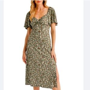 LUSH Short Sleeve Floral Midi Dress Medium